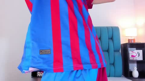 alannaughty_ online show from 01-21-25, 11:03