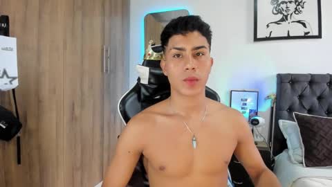 Snapshot of alannaughty_ chatting on 02-25-26, 10:08 alannaughty_ online show from 02-25-26, 10:08