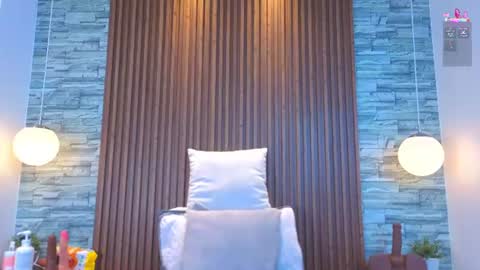 Snapshot of alannavidal chatting on 06-18-26, 03:18 alannavidal online show from 06-18-26, 03:18