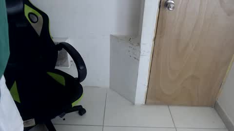 alantrickz365 online show from 10-05-25, 05:44