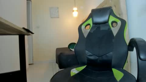 alantrickz365 online show from 11-10-25, 10:25