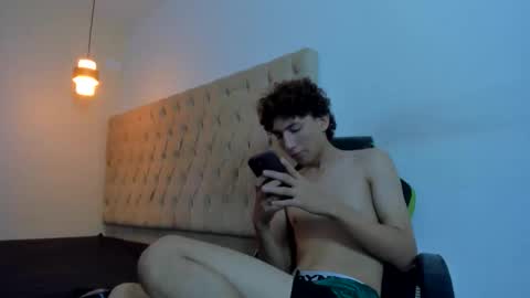 alantrickz365 online show from 11-18-25, 02:17