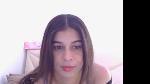 Snapshot of alaouirim25 chatting on 04-29-26, 01:26 AllylicArabis online show from 04-29-26, 01:26