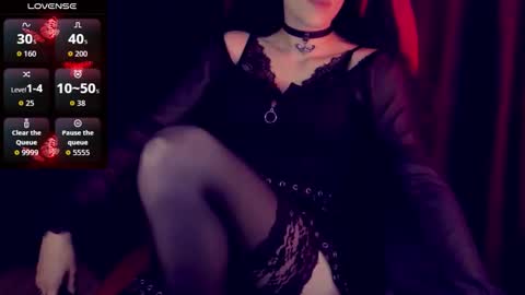 Snapshot of alariafatal chatting on 11-24-25, 03:45 Alaria online show from 11-24-25, 03:45