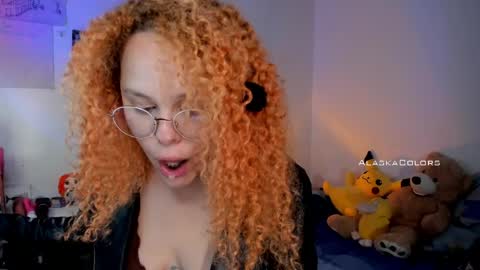Snapshot of alaska_colors chatting on 06-06-26, 02:11 Caro online show from 06-06-26, 02:11
