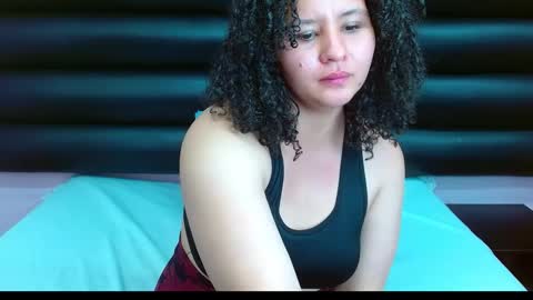 Snapshot of alasmith_ chatting on 12-19-24, 02:34 AlaSmith online show from 12-19-24, 02:34