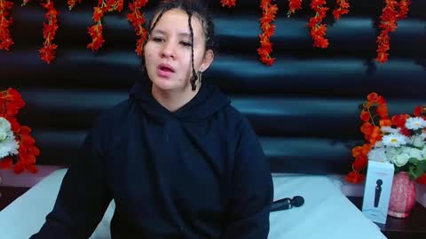 Snapshot of alasmith_ chatting on 01-29-25, 01:48 AlaSmith online show from 01-29-25, 01:48