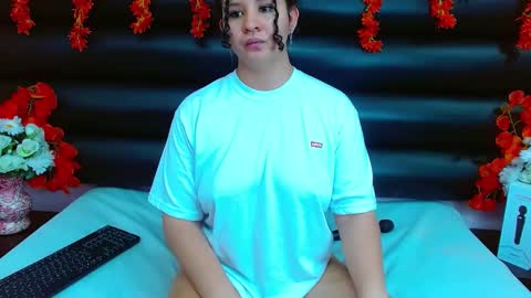Snapshot of alasmith_ chatting on 02-08-25, 04:57 AlaSmith online show from 02-08-25, 04:57