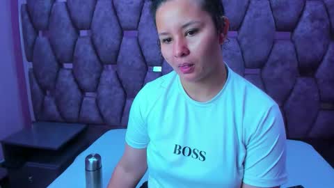 Snapshot of alasmith_ chatting on 10-10-25, 02:21 AlaSmith online show from 10-10-25, 02:21