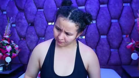 Snapshot of alasmith_ chatting on 06-24-26, 02:43 AlaSmith online show from 06-24-26, 02:43