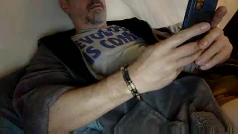 Snapshot of albandant chatting on 11-30-25, 08:51 albandant online show from 11-30-25, 08:51