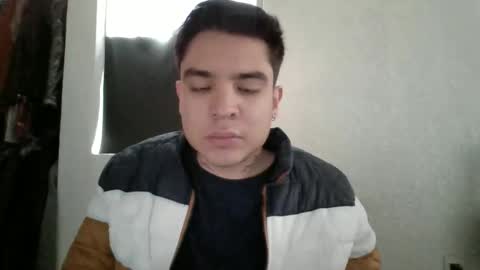 alber753713 online show from 06-09-26, 05:46