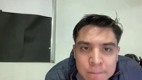 alber753713 online show from 06-10-26, 05:50