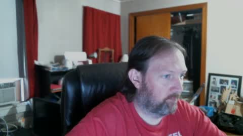 Snapshot of alberik2316 chatting on 10-04-25, 03:10 Alberik online show from 10-04-25, 03:10