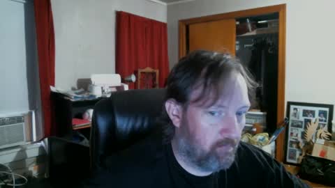 Snapshot of alberik2316 chatting on 10-12-25, 03:22 Alberik online show from 10-12-25, 03:22