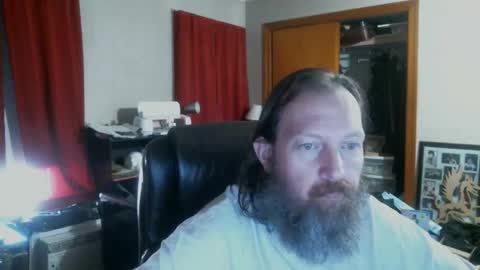 Alberik online show from 04-18-26, 04:22