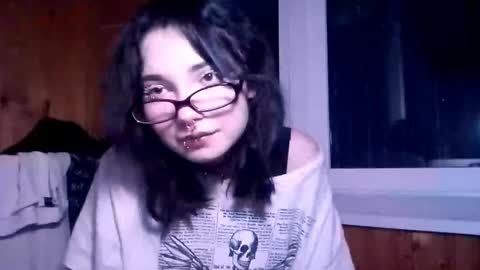 Snapshot of alberthamazierski chatting on 09-25-25, 04:43 Im Katrina online show from 09-25-25, 04:43