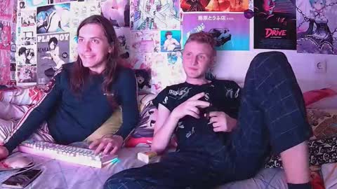 Snapshot of albertpainhate chatting on 10-19-25, 08:20 Albert You can ------------ support me at online show from 10-19-25, 08:20