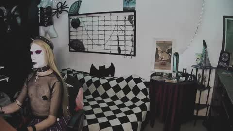 Mistic witch online show from 01-19-25, 02:57