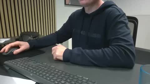 Snapshot of ale99xxx chatting on 12-22-25, 02:47 Alex - Cum for woman online show from 12-22-25, 02:47