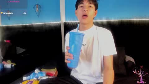 Snapshot of ale_aurarashi chatting on 09-09-25, 10:15 ale_aurarashi online show from 09-09-25, 10:15