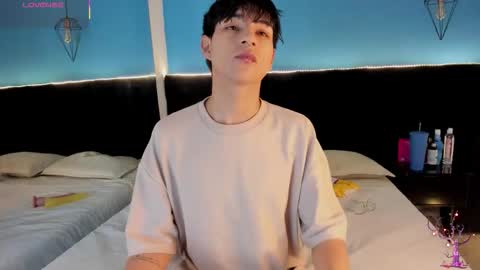 Snapshot of ale_aurarashi chatting on 09-14-25, 02:44 ale_aurarashi online show from 09-14-25, 02:44