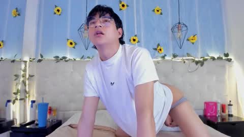 Snapshot of ale_aurarashi chatting on 10-06-25, 08:06 ale_aurarashi online show from 10-06-25, 08:06