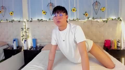 Snapshot of ale_aurarashi chatting on 10-13-25, 07:25 ale_aurarashi online show from 10-13-25, 07:25