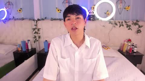 Snapshot of ale_aurarashi chatting on 11-25-25, 03:17 ale_aurarashi online show from 11-25-25, 03:17