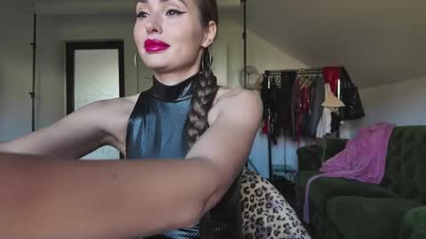 Snapshot of alecssalove chatting on 10-20-25, 11:21 Alecssalove online show from 10-20-25, 11:21