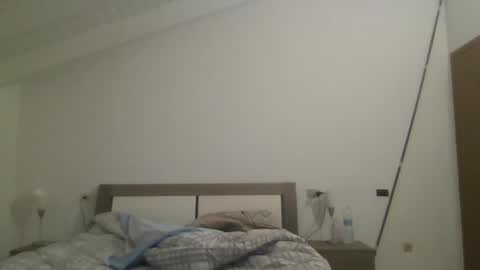 Snapshot of aledewalt chatting on 01-01-25, 05:33 call me on skp alexdewalt online show from 01-01-25, 05:33