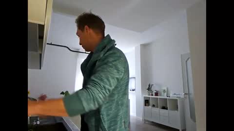 Snapshot of aledewalt chatting on 03-10-25, 08:37 call me on skp alexdewalt online show from 03-10-25, 08:37