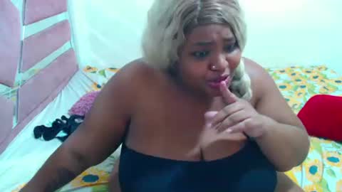 aleeinvein1 online show from 04-21-26, 05:03