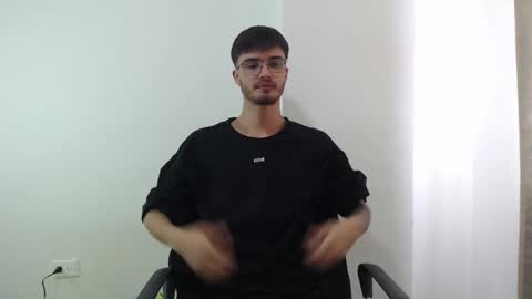 Snapshot of aleex_miller chatting on 09-17-25, 04:30 aleex_miller online show from 09-17-25, 04:30