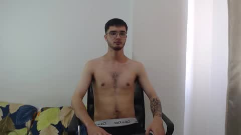 Snapshot of aleex_miller chatting on 09-29-25, 06:35 aleex_miller online show from 09-29-25, 06:35