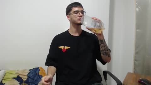 Snapshot of aleex_miller chatting on 10-05-25, 09:40 aleex_miller online show from 10-05-25, 09:40