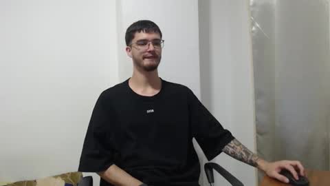 Snapshot of aleex_miller chatting on 10-09-25, 02:42 aleex_miller online show from 10-09-25, 02:42