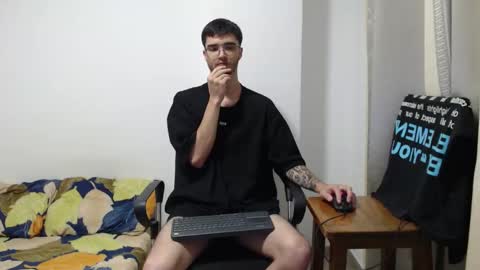 Snapshot of aleex_miller chatting on 10-16-25, 02:12 aleex_miller online show from 10-16-25, 02:12