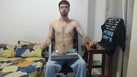 Snapshot of aleex_miller chatting on 10-20-25, 08:04 aleex_miller online show from 10-20-25, 08:04