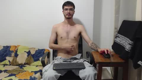 Snapshot of aleex_miller chatting on 10-29-25, 12:24 aleex_miller online show from 10-29-25, 12:24