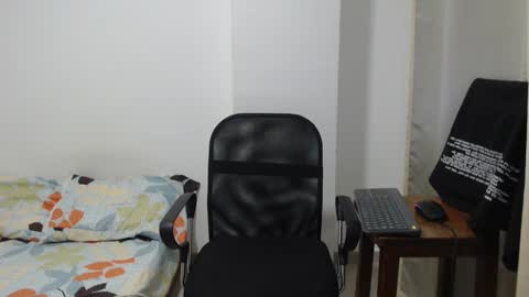 Snapshot of aleex_miller chatting on 11-08-25, 04:12 aleex_miller online show from 11-08-25, 04:12