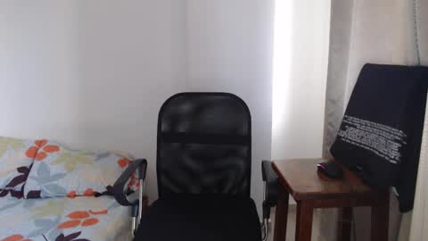 Snapshot of aleex_miller chatting on 11-08-25, 10:19 aleex_miller online show from 11-08-25, 10:19