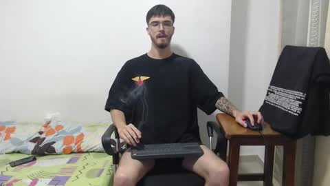 Snapshot of aleex_miller chatting on 11-18-25, 10:31 aleex_miller online show from 11-18-25, 10:31