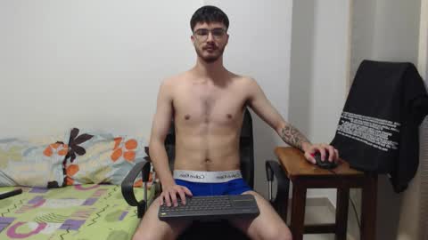 Snapshot of aleex_miller chatting on 11-22-25, 01:15 aleex_miller online show from 11-22-25, 01:15