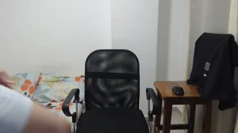 Snapshot of aleex_miller chatting on 11-29-25, 07:55 aleex_miller online show from 11-29-25, 07:55