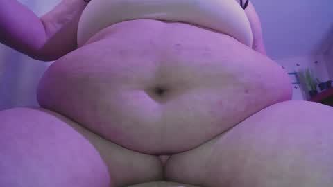 Snapshot of aleia_taylor chatting on 01-12-25, 08:04 aleia taylor online show from 01-12-25, 08:04