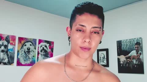 Snapshot of aleja1214 chatting on 01-22-25, 03:20 Alejandra online show from 01-22-25, 03:20