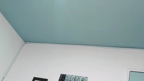 Snapshot of aleja1214 chatting on 01-29-25, 12:22 Alejandra online show from 01-29-25, 12:22