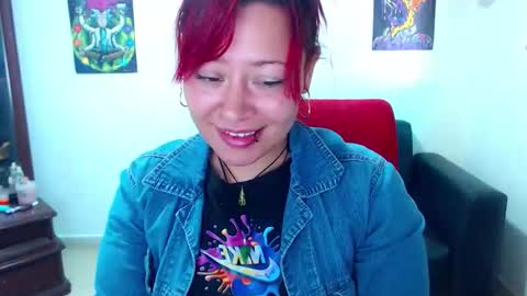 Snapshot of aleja2530 chatting on 10-15-25, 04:18 aleja online show from 10-15-25, 04:18
