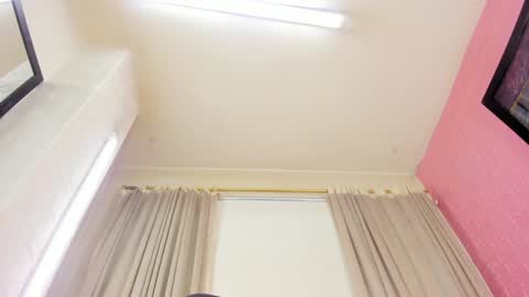 Snapshot of aleja_hill chatting on 01-14-25, 06:34 Aleja Hill online show from 01-14-25, 06:34